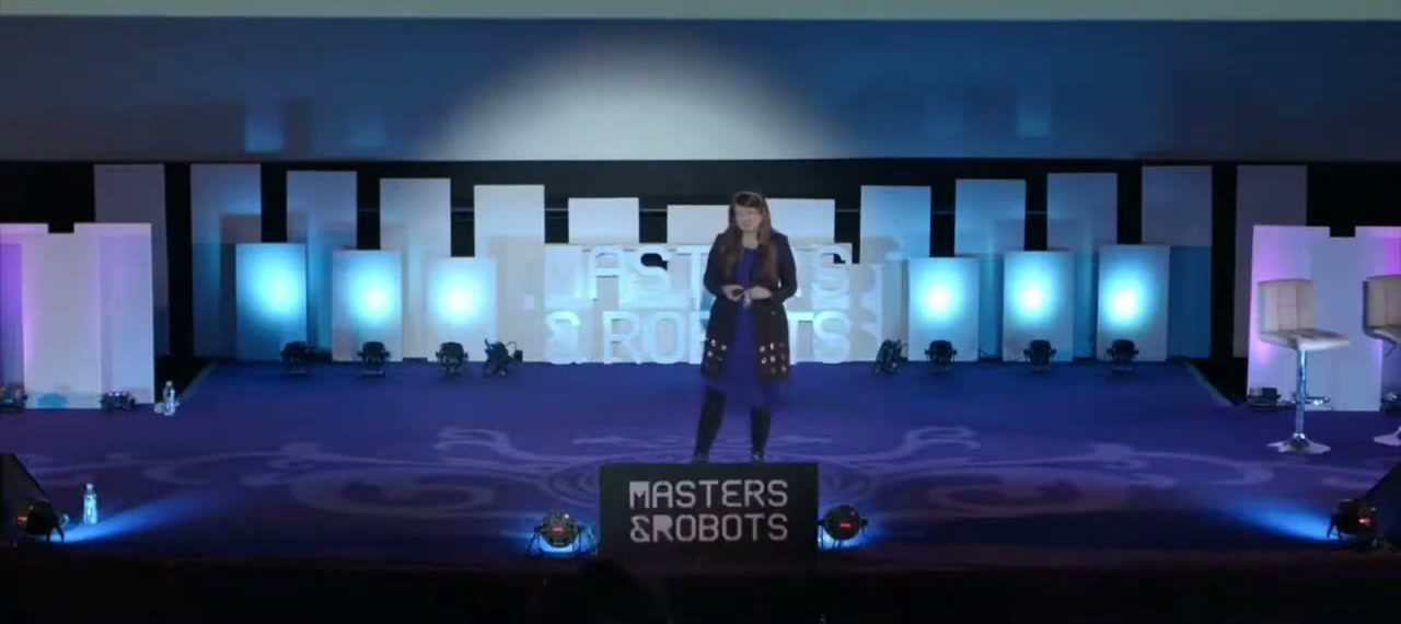 Leesa Soulodre on stage at Masters & Robots
